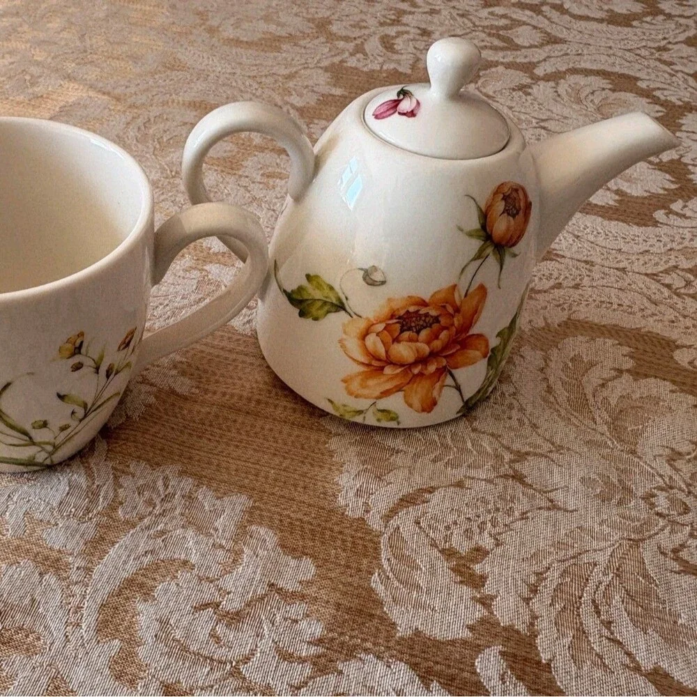 Grace Tea Ware Tea for One Set Floral Pink Roses & Lavender Teapot & Cup NIB